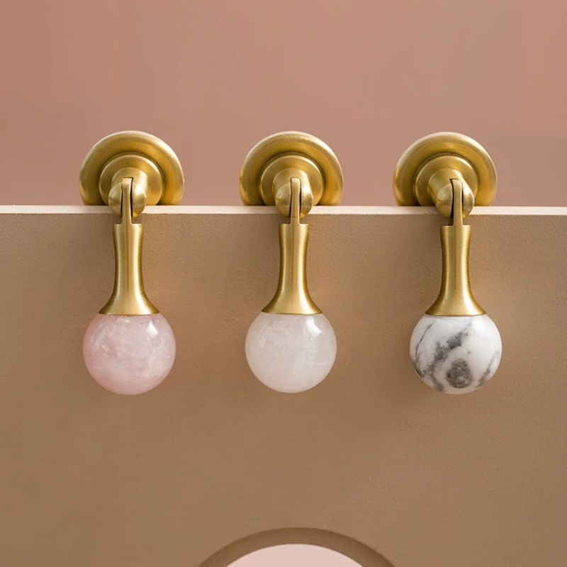 White Crystal Ball+Brass Furni - огляд і ціна Furniture Hardware Drop Pulls
